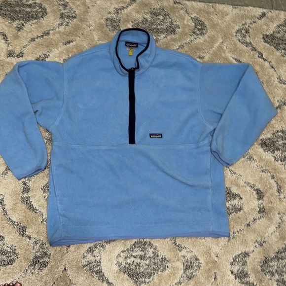 Patagonia fleece pull over zipSweater